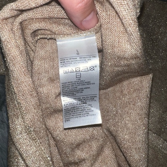 Banana Republic Factory Shimmery Top sz L NWT - Picture 4 of 6